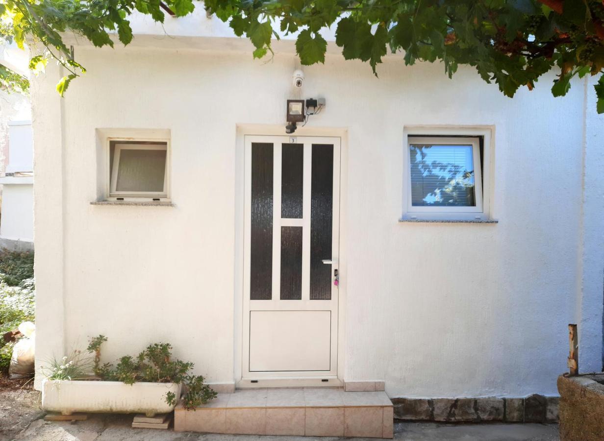 Apartmani Ana-Lora Lopar Bagian luar foto